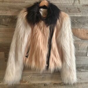 $299 CHASER Block Party Faux Fur Moto Jacket Pink Cream Blk Shaggy Quilted Sz L